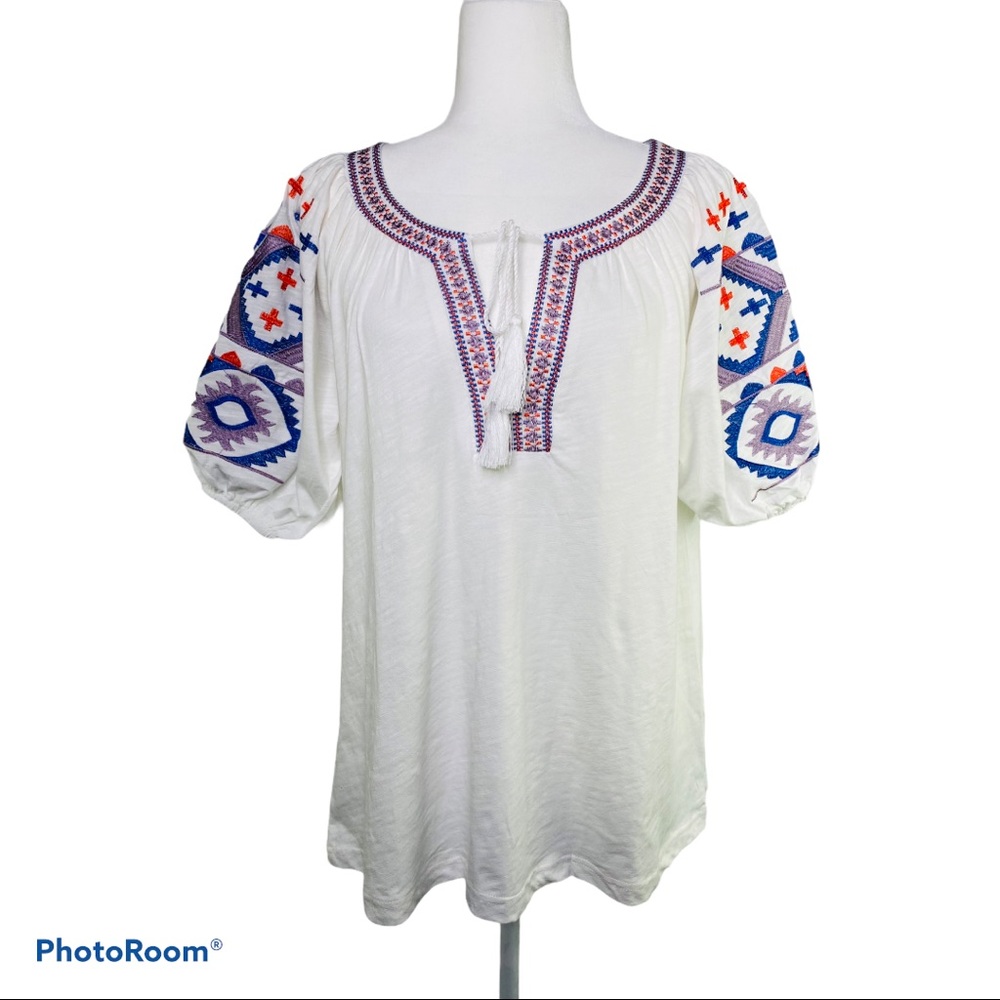 Solitaire Anthropologie white Boho Embroidered Top